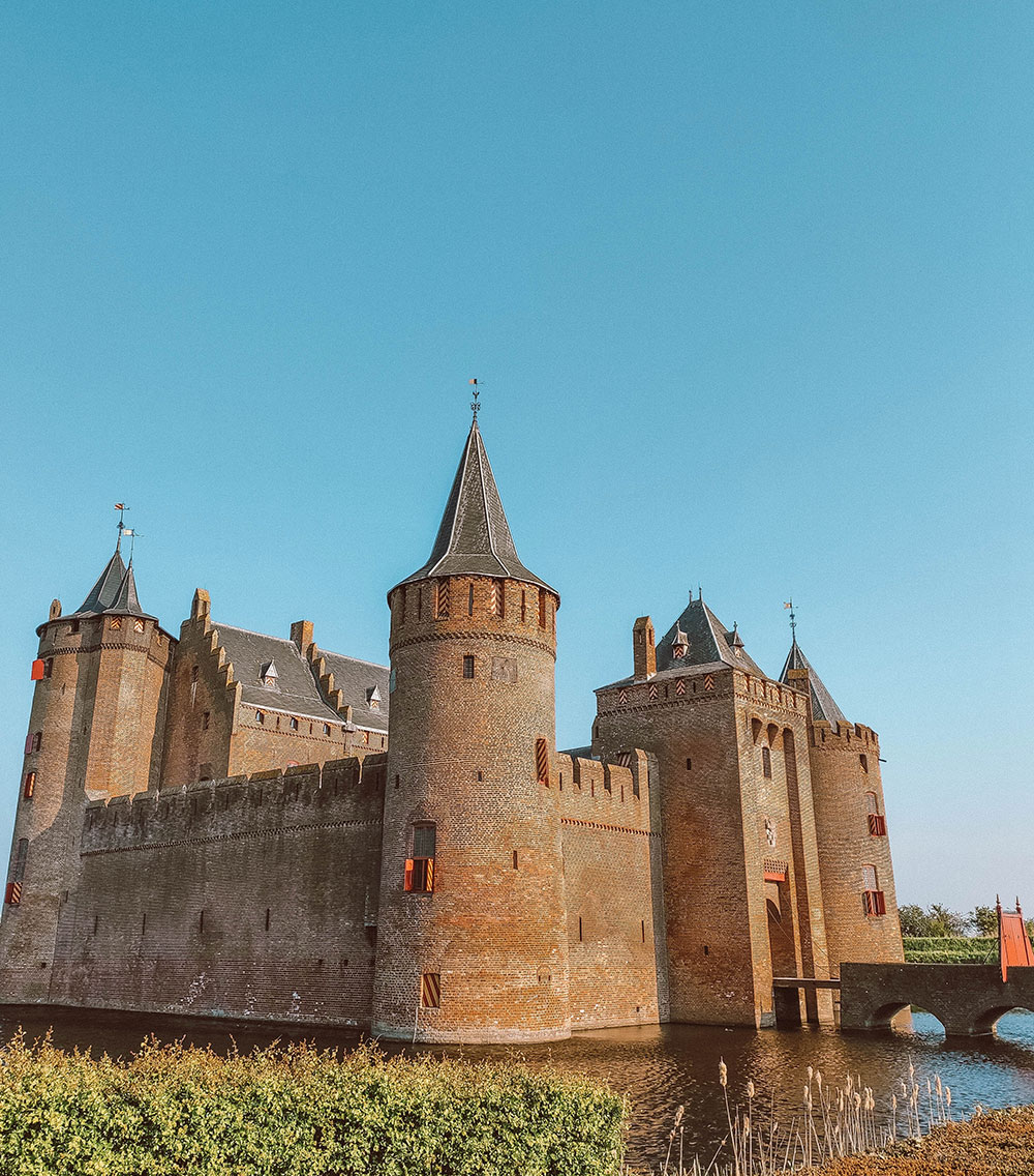 Day trip to Muiderslot Castle - Netherlands