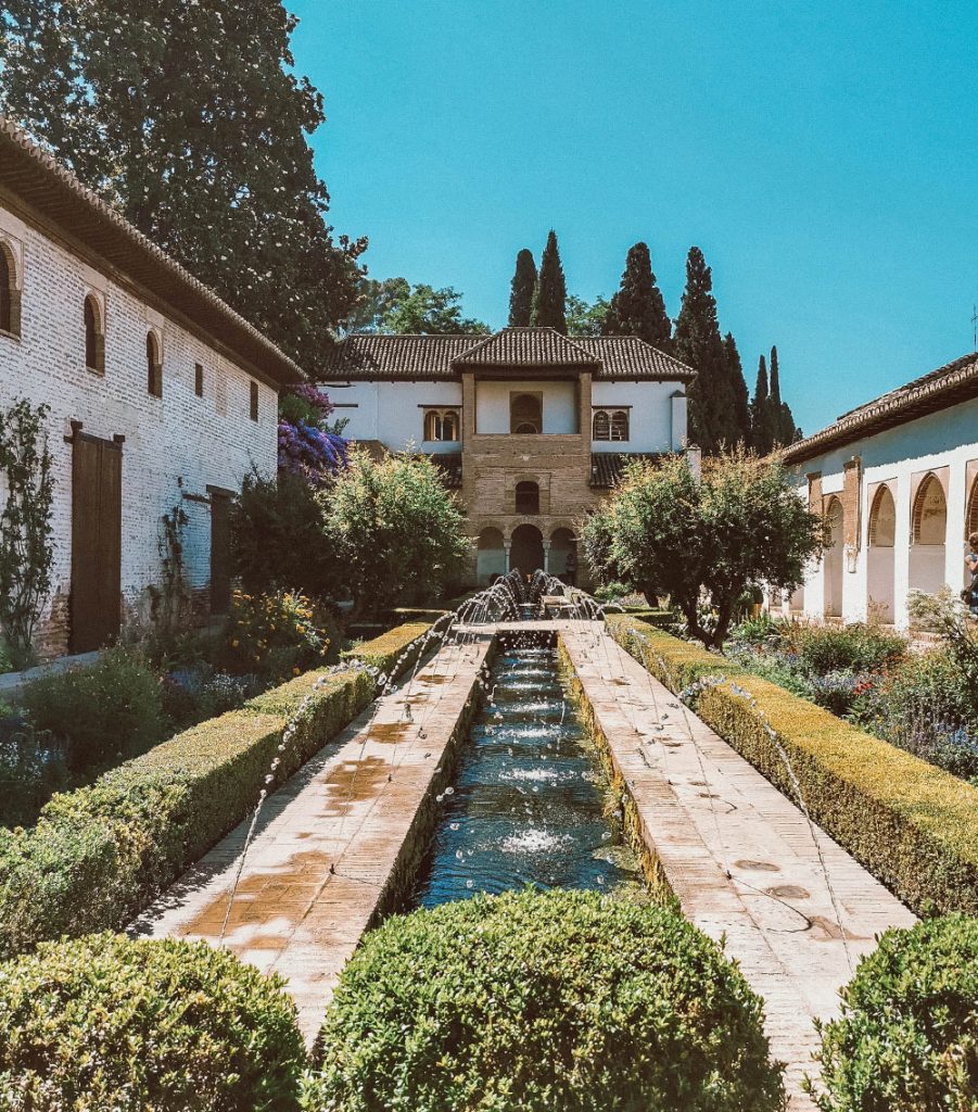 General life, Alhambra Granada