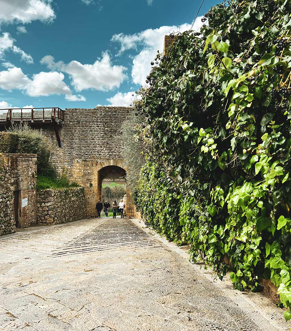 Monteriggioni walls